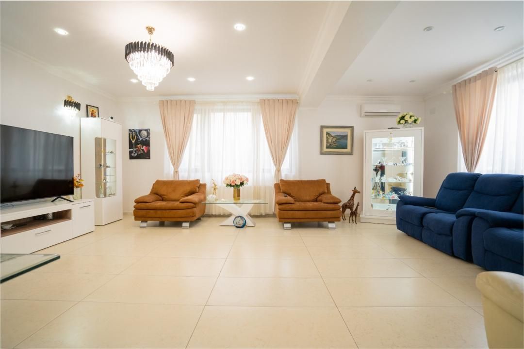 Pantelimon | Vila 8 Camere 556 MP + Teren 1038 MP + Garaj | Constructie 2020 – fotografia 7 din 46