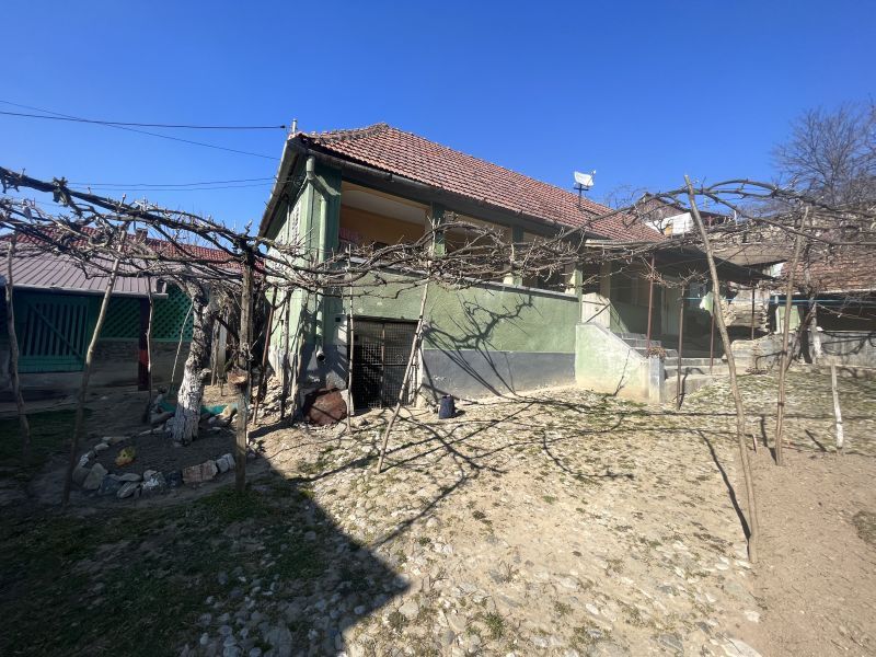 OKAZIE! Casa in Cricau 3 Camere 1300 mp. Curte Teren Fantana Utilitati Asfalt – fotografia 28 din 32