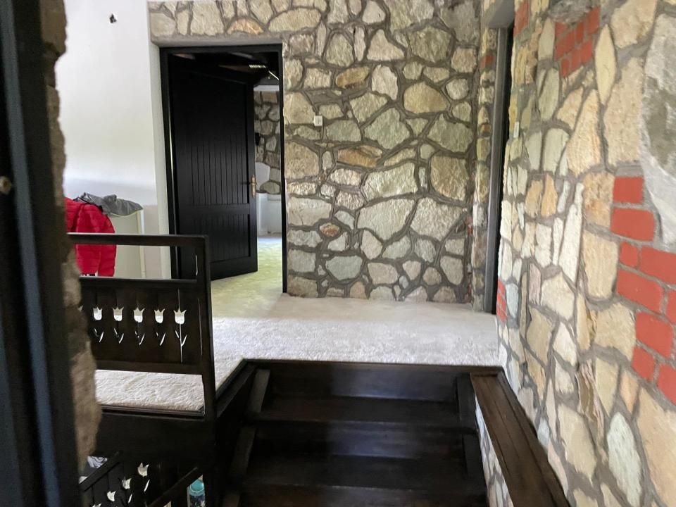 Casa de vanzare in Oradea,teren 3000 mp,zona de dealuri, priveliste spre oras – fotografia 10 din 14