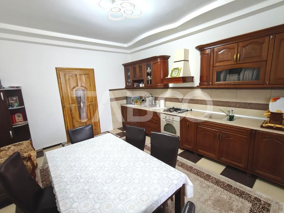 Casa moderna si spatioasa 5 camere luminoase - mobilata si utilata – fotografia 14 din 24