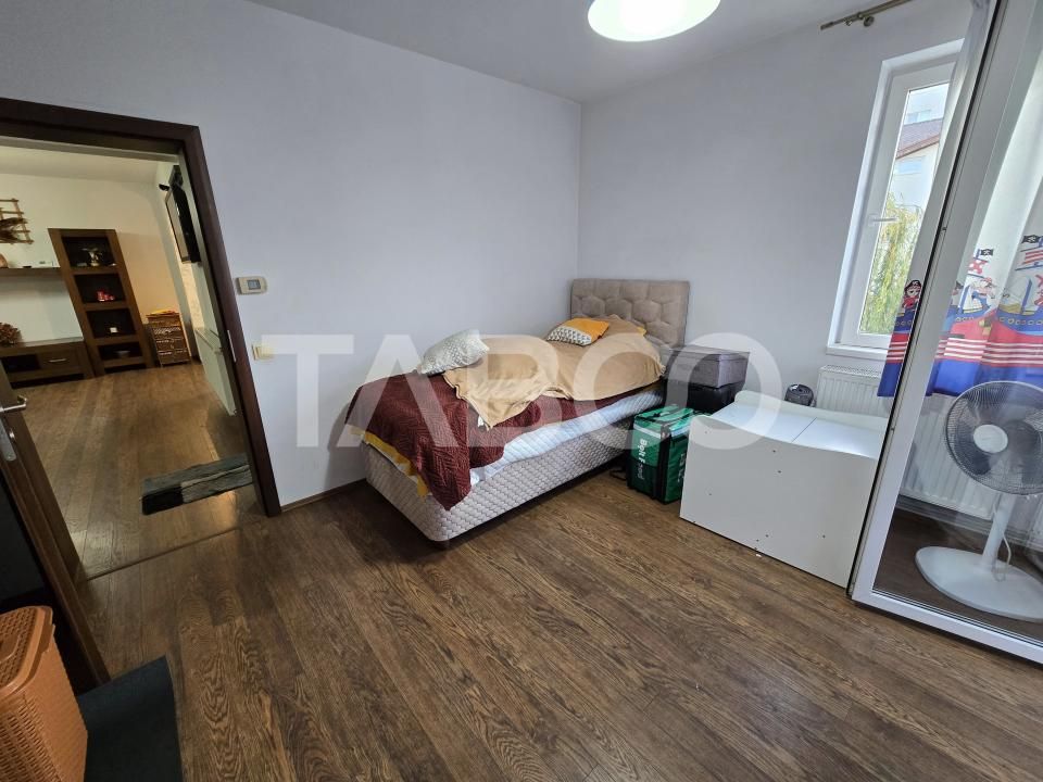 Apartament 3 camere decomandat mobilat balcon parcare Turnisor Sibiu – fotografia 5 din 13