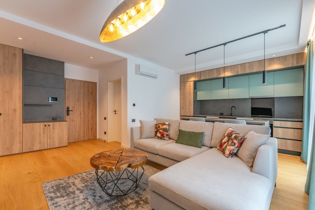 Apartament tip Studio lux in zona centrala! – fotografia 2 din 14