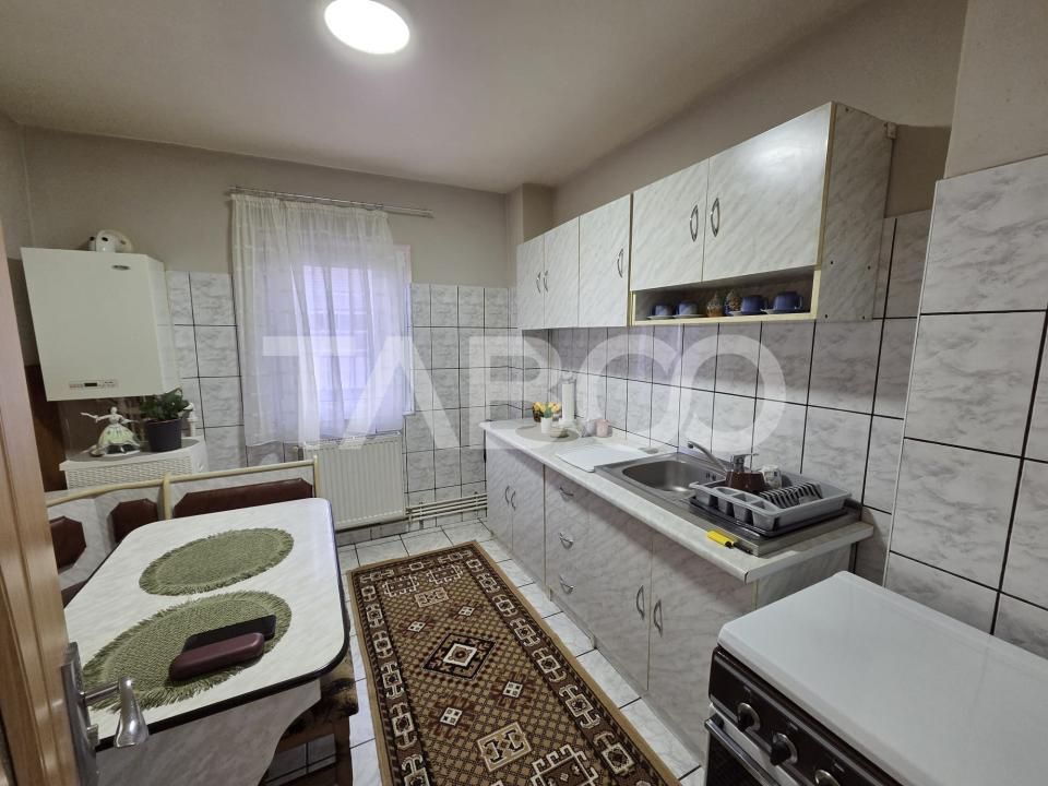 Apartament 2 camere de vanzare zona Titu Pertia 2 balcoane 51mp utili – fotografia 5 din 9