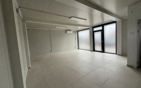 Spatiu comercial, 44 mp, Carcea, zona Ford