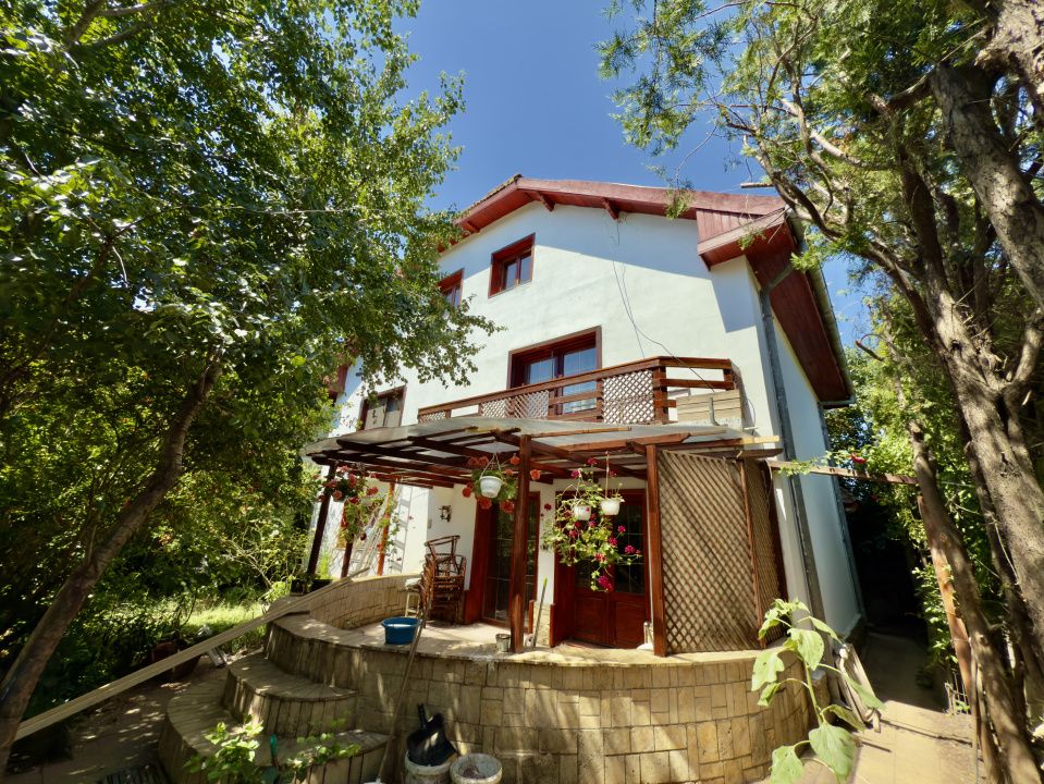 Vila spațioasă P+1+M de vânzare în Agigea | Teren 658 mp | Acces din 2 străzi! – fotografia 2 din 18