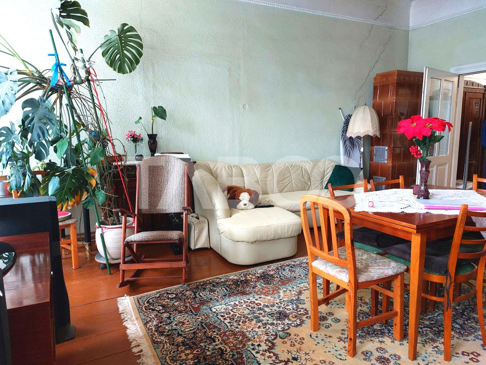 Casa si curte pretabila pentru 2 familii 980 mp teren liber Cisnadie – fotografia 15 din 32