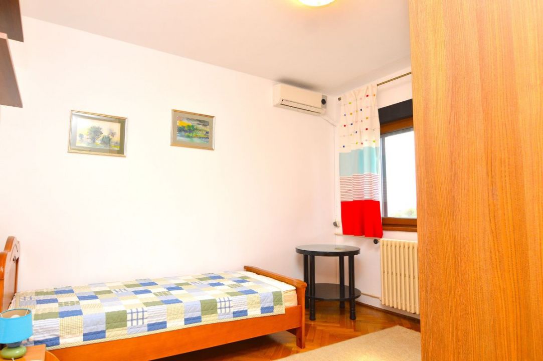 INCHIRIERE APARTAMENT 3 CAMERE UNIRII – TRAIAN – fotografia 11 din 25