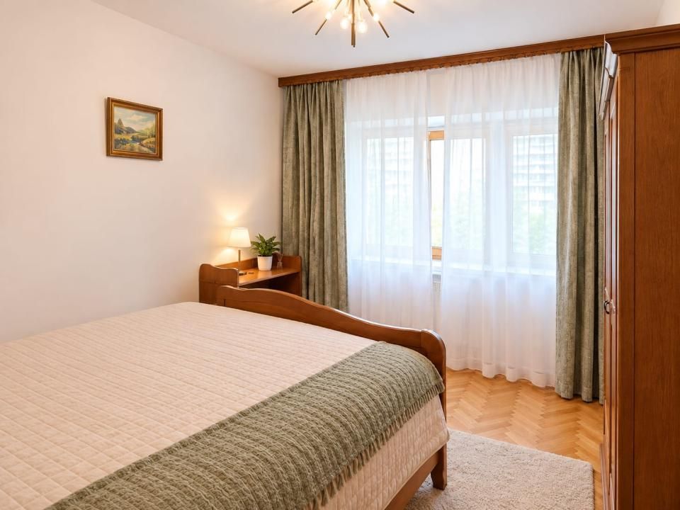 Apartament cu 3 camere, 2 bai, in Centru Civic, vintage, langa Palas – fotografia 5 din 6