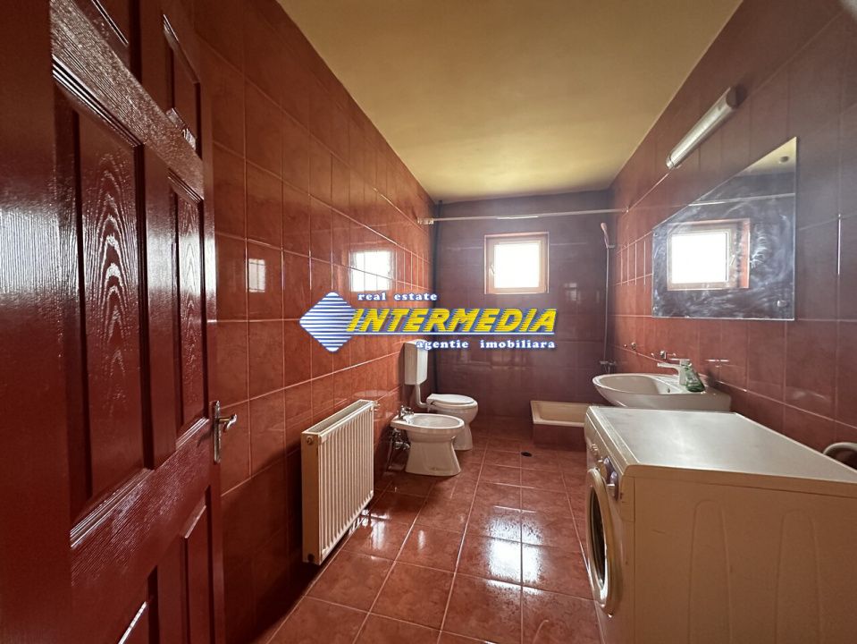 Vanzare Casa D+P+2E+Pod cu 10 camere, garaj si curte în zona Cetate, Alba Iulia – fotografia 49 din 52
