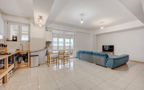 Duplex 4 camere pe două niveluri, terasă și parcare subterană | Titan