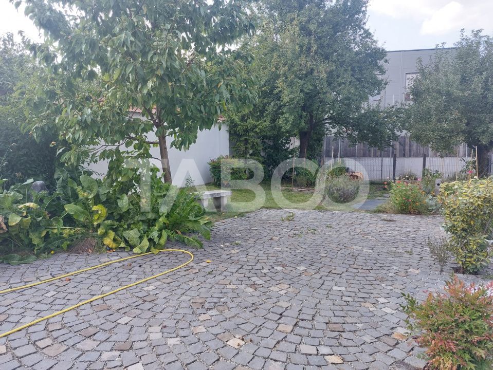 Apartament de vanzare 105 mp 3 camere curte 340 mp in acte Cisnadie – fotografia 24 din 27