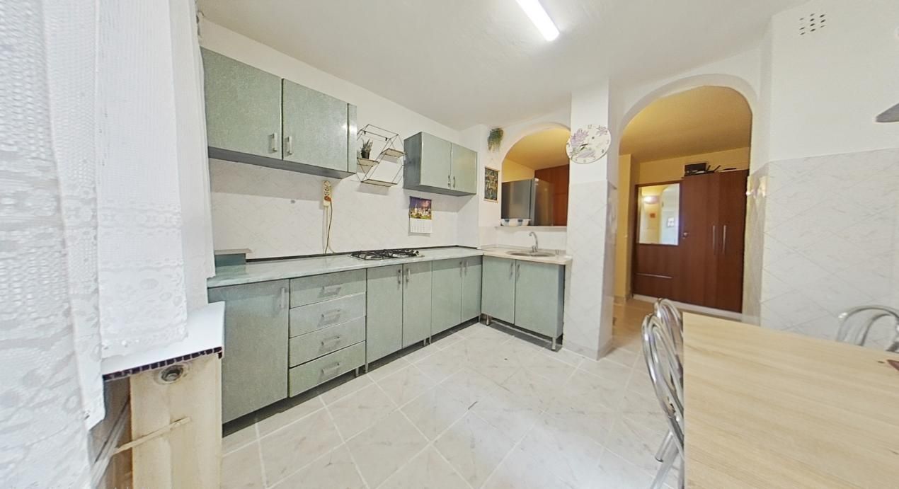 Apartament cu 4 camere de închiriat cu parcare inclusă – Alfa, Arad – fotografia 10 din 15