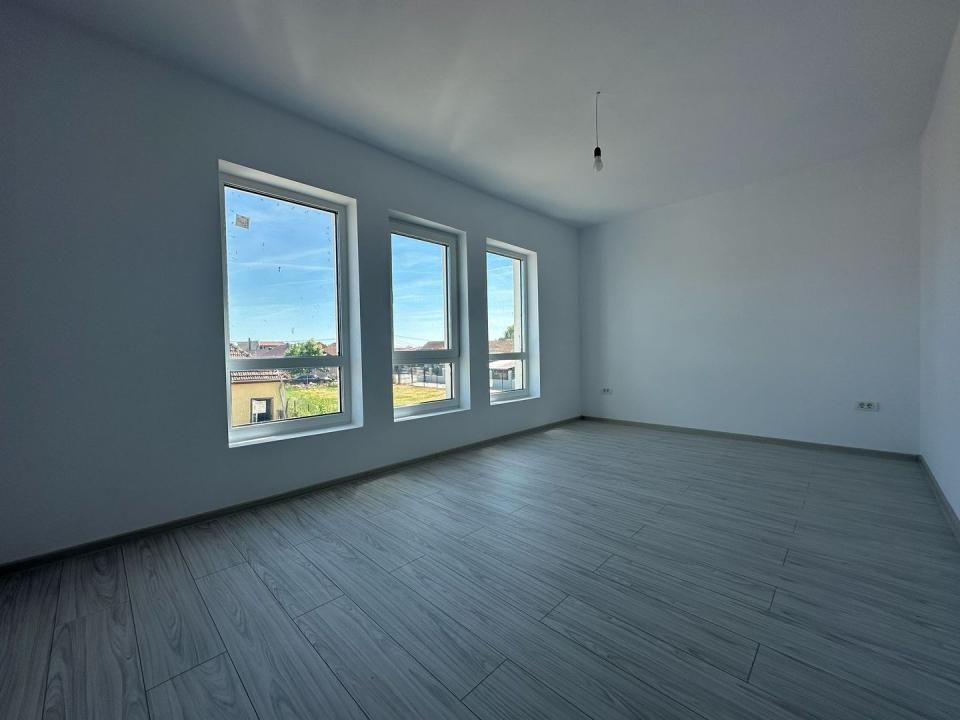 Duplex | Parter + Etaj | Toate utilitatile | Curte generoasa | Sacalaz – fotografia 8 din 19