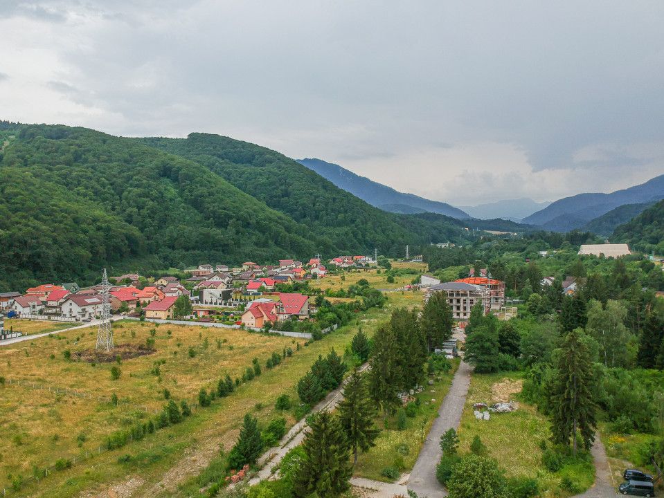 Locatie unica pentu pentru dezvoltari imobiliare – fotografia 1 din 11