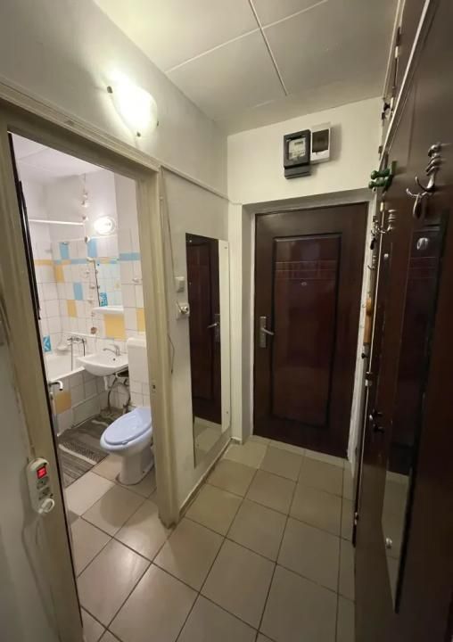 Garsoniera de vanzare | Basarabia | Metrou |  Bloc anvelopat | Mobilat – fotografia 12 din 13