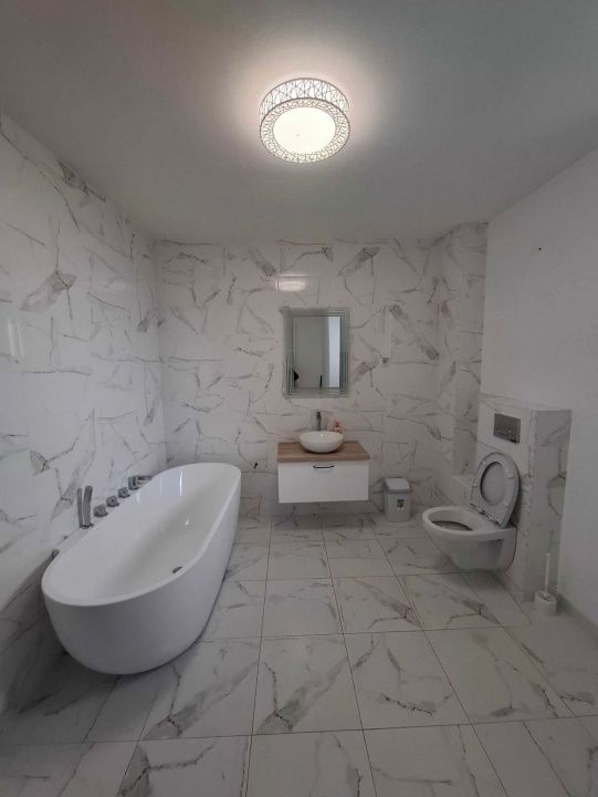 Casa de Inchiriat la iesire din Oradea spre Sanmartin – fotografia 6 din 6