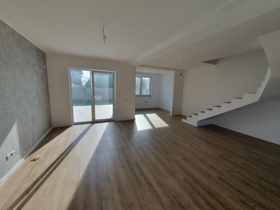 Casa insiruita tip cvadruplex, 119,7 mp utili, teren 402 mp in Mosnita Noua – fotografia 6 din 30