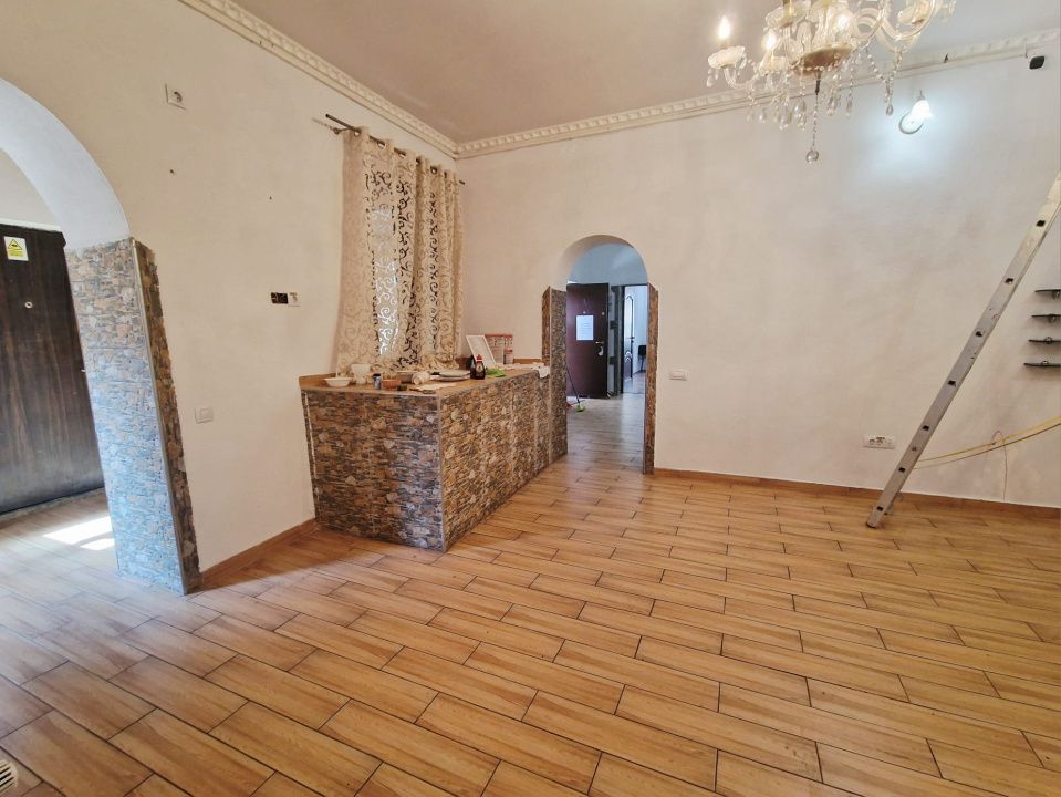 Spatiu comercial pentru diverse activitati zona Centrala – fotografia 4 din 15