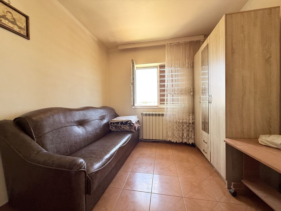 Apartament cu 3 camere de închiriat – Zona Anda – fotografia 3 din 10