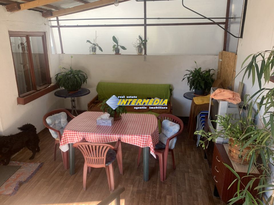 Casa de vanzare 5 camere teren aferent 1410 mp cu toate utilitatile zona Oarda – fotografia 12 din 33