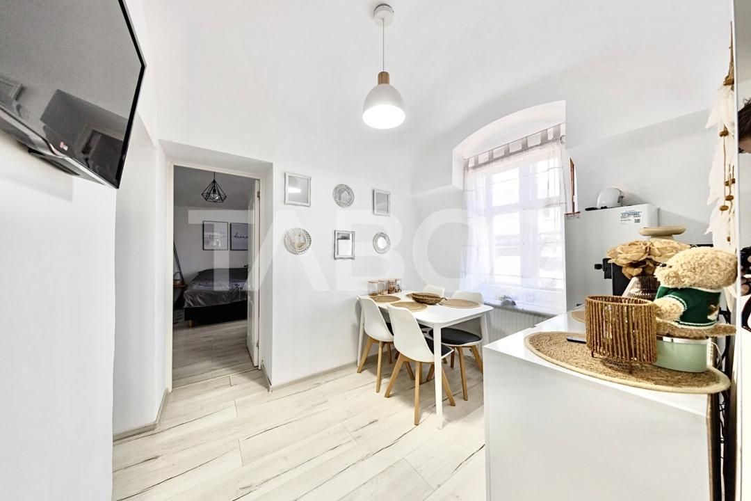 Apartament cu 2 camere modern in Centru la casa cu curte zona Platinia – fotografia 4 din 9
