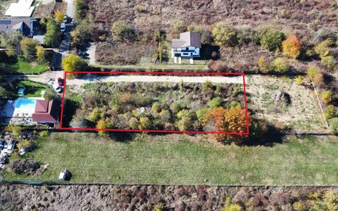 Lot de 650mp de vanzare in Vladiceasca, intrare DN1 - Snagov Plaza