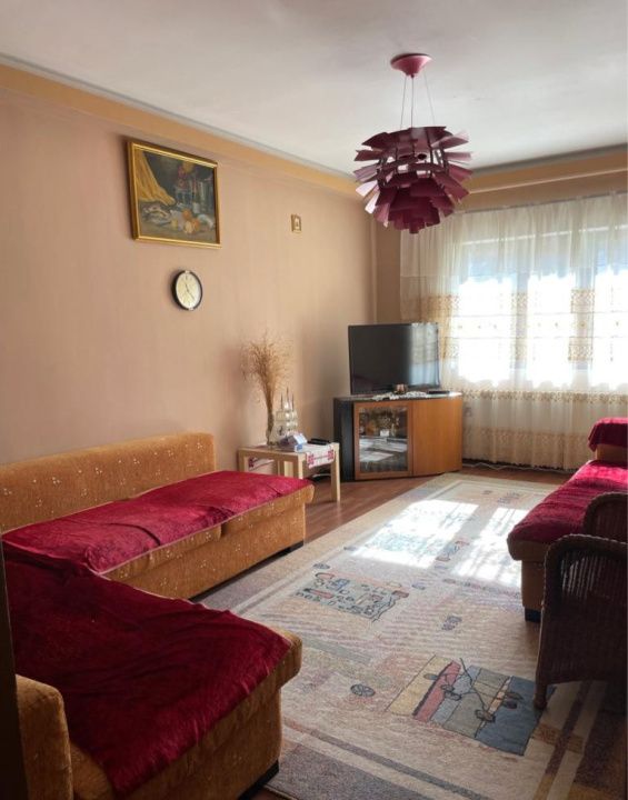 Apartament 3 camere aproape de Centru | Predeal | Vedere spre Caraiman – fotografia 2 din 9