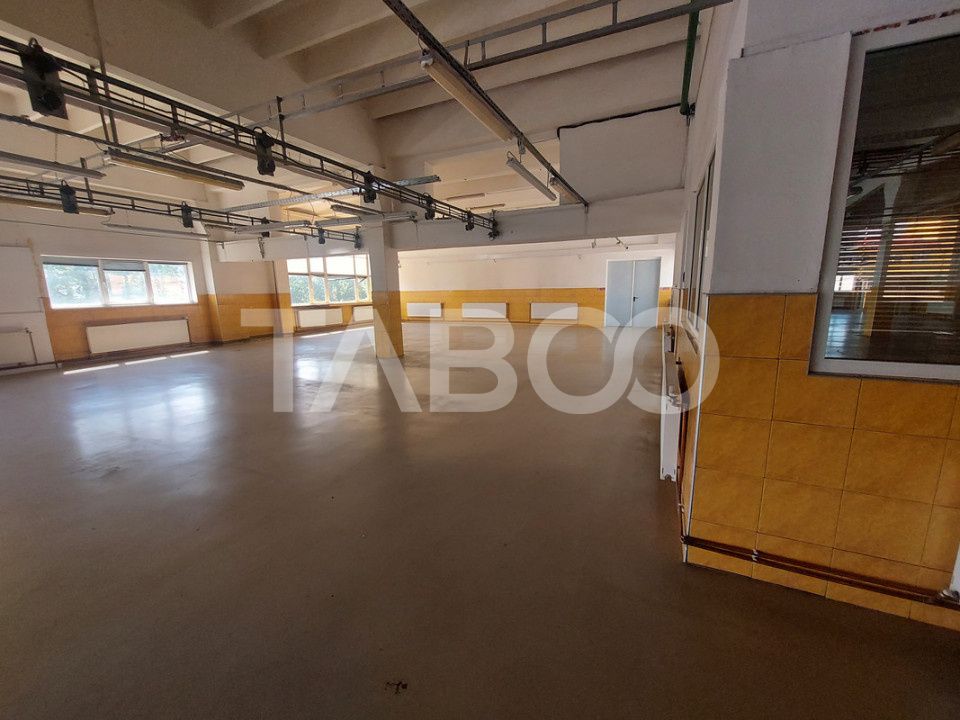 Spatiu comercial de inchiriat 1300 mpu 6 incaperi Sibiu zona centrala – fotografia 3 din 12
