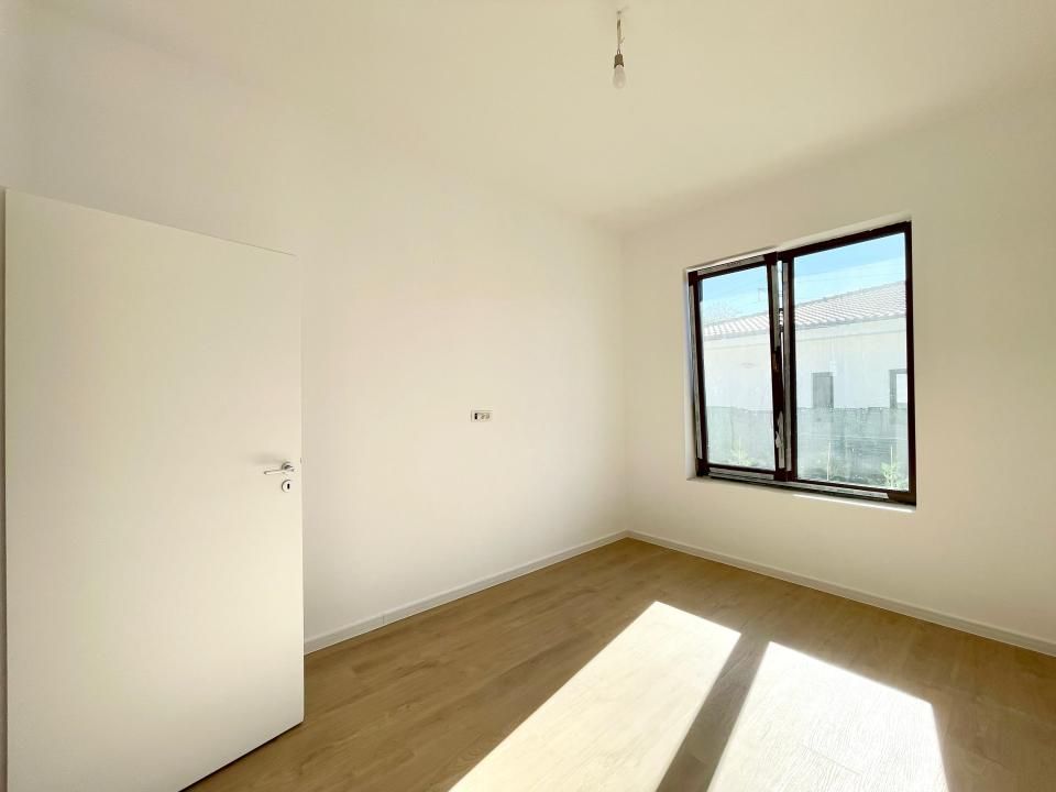Duplex cu 4 camere pe parter, teren 515mp - Mosnita Noua – fotografia 8 din 11