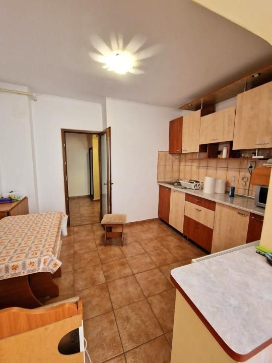 Apartament 3 camere de vânzare –Etaj 2, Micro 12 – fotografia 3 din 11