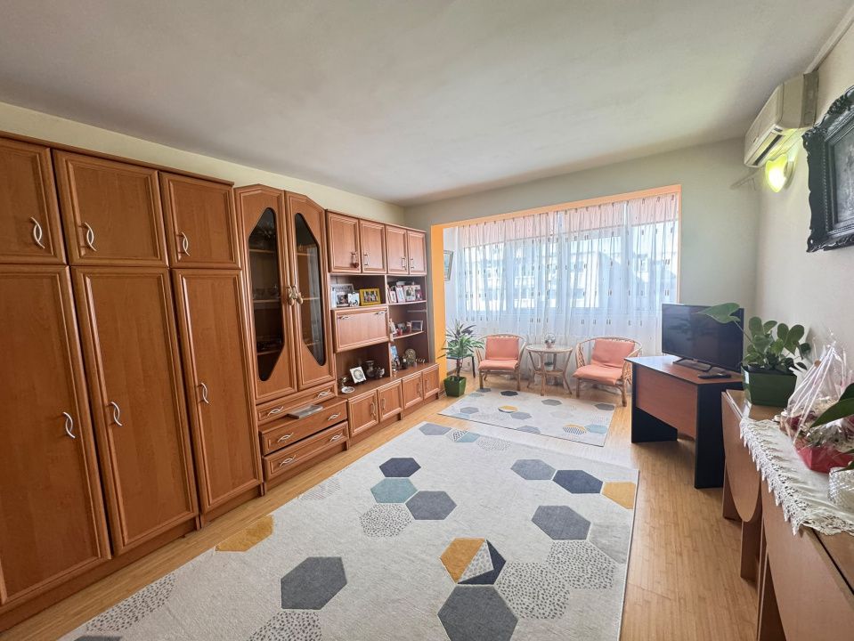 Apartament 3 camere de vanzare - zona Brotacei, Tomis Nord – fotografia 11 din 12