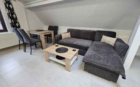 Apartament mobilat, 3 camere, parcare, Zona Sub Cetate, Floresti!