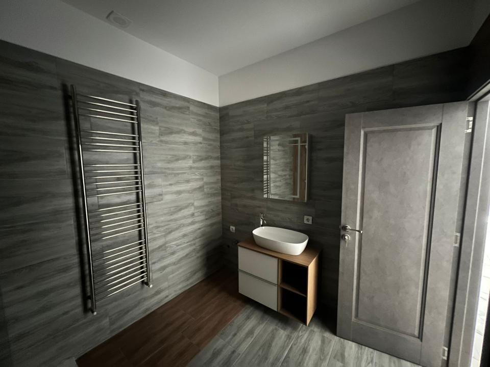 Apartament-3 Camere-Mobilat-Parcare-Parter-Izvor-Tarlungeni – fotografia 11 din 11