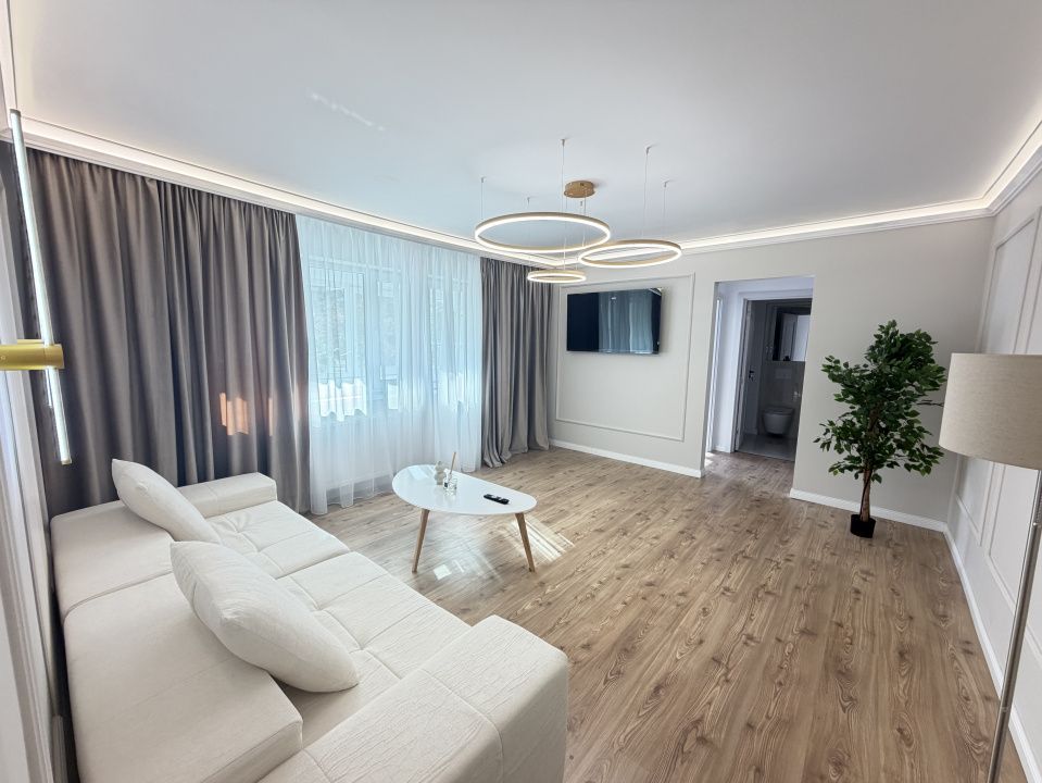 Apartament 3 camere, 73.3 mp, Garii, zona Piata – fotografia 1 din 9