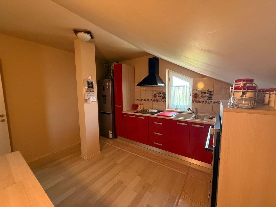 Apartament 3 camere decomandat, 100 mp, Bariera Valcii, zona Bordei – fotografia 9 din 14
