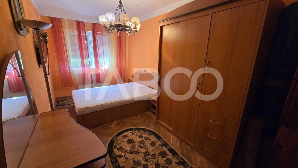De vanzare - Apartament 83mp 4 camere decomandate etaj 1Vasile Aaron – fotografia 7 din 11
