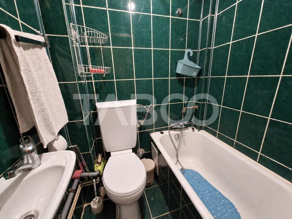 Apartament 3 camere de vanzare etaj intermediar Sibiu -chirias activ – fotografia 7 din 10