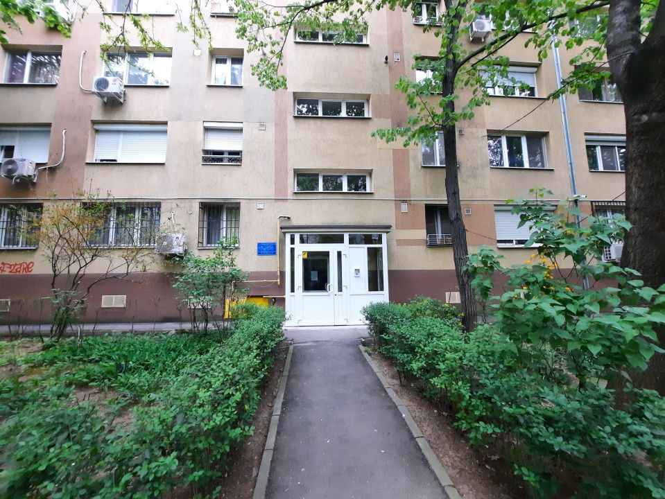 Drumul Taberei, Valea Oltului Brancusi, garsoniera parter, bloc 4 etaje, boxa – fotografia 2 din 28