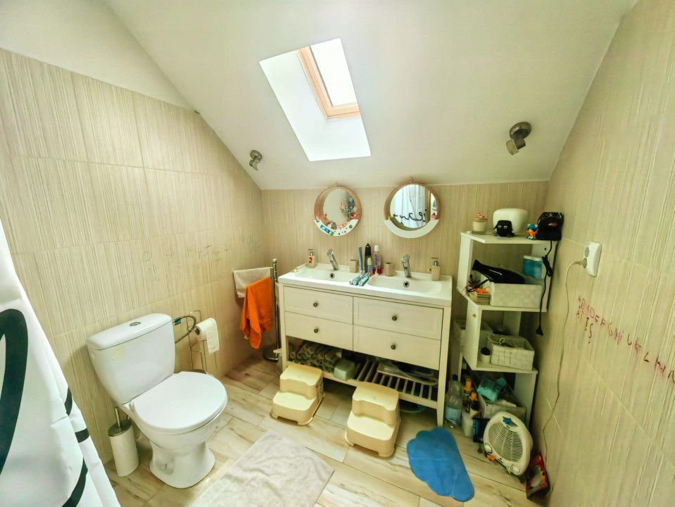 Casa Inedita , 300 mp utili, P+M,  5 bai, 6 dormitoare , 1975 mp teren,  Sacalaz – fotografia 11 din 91
