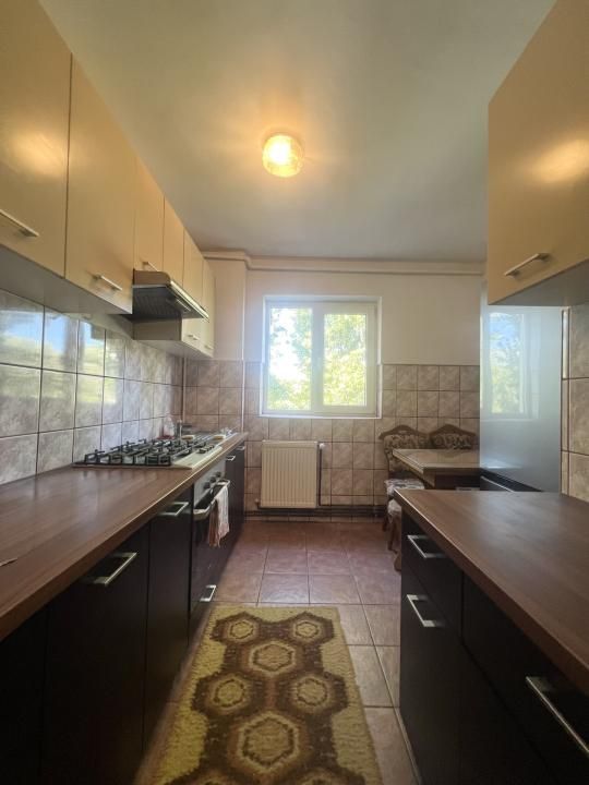 Apartament 3 camere, 65 mp utili, etaj 2, centrala proprie - Cetatii – fotografia 8 din 12