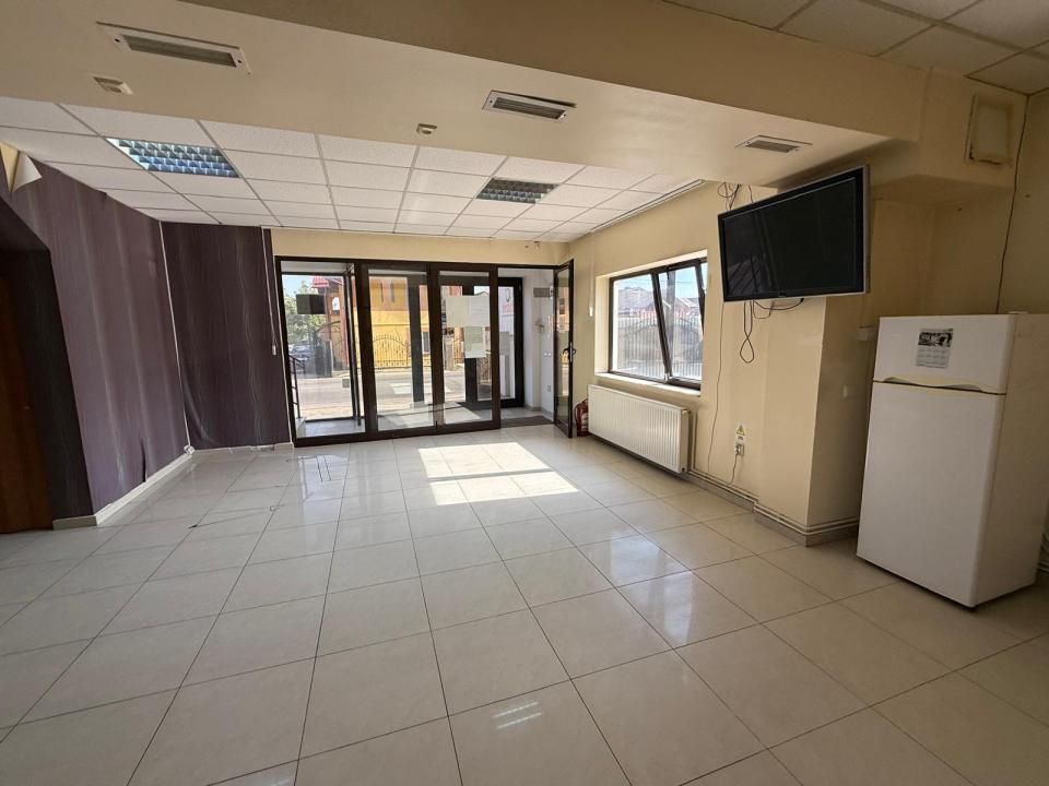 Spațiu Generos și Modern în Cartierul Găvana – Confort și Posibilități Nelimitat – fotografia 14 din 26