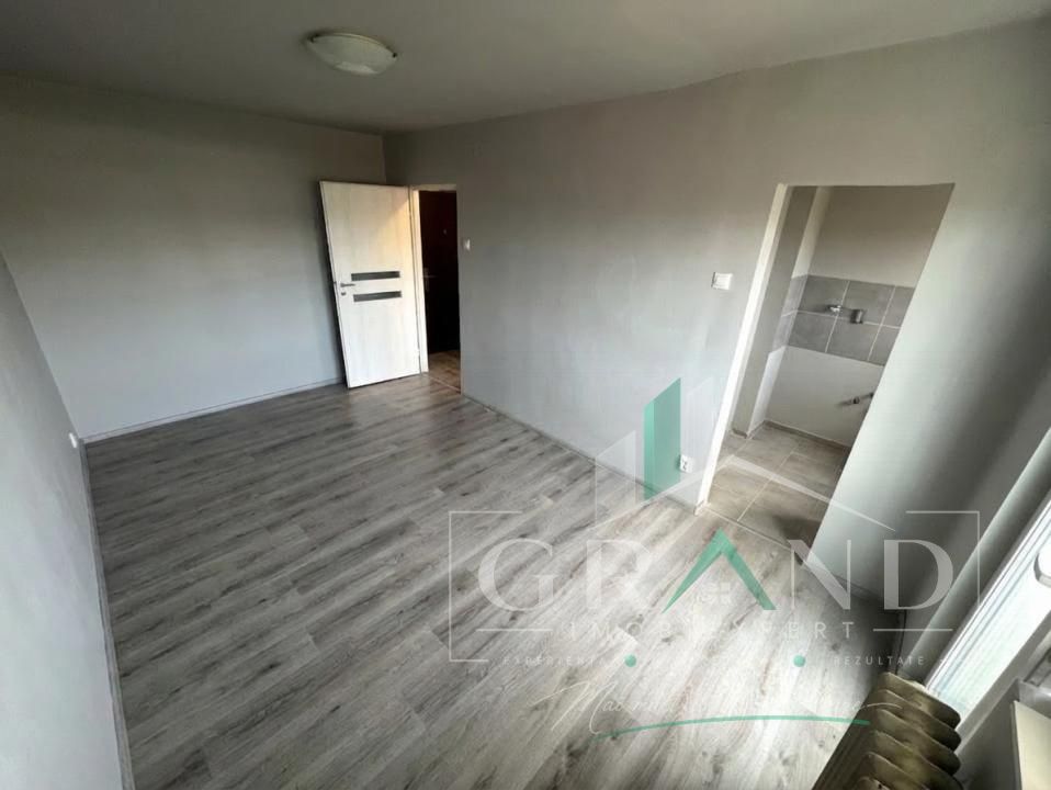 Garsonieră | Balcon închis | Etaj intermediar | Mărăști–zona Răsăritului – fotografia 7 din 19