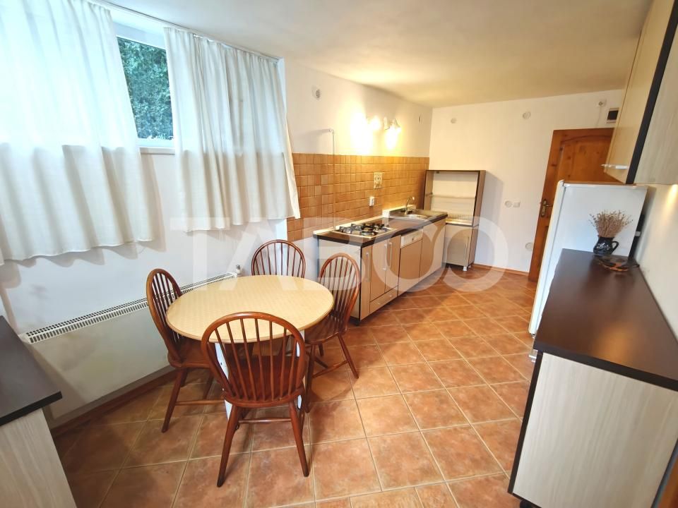 Garsoniera spatioasa - mobilata si utilata in Sibiu zona Rahovei – fotografia 3 din 5