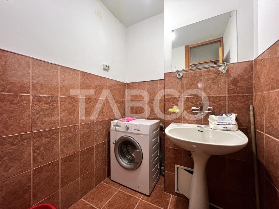 Apartament cu 3 camere de vanzare cu boxa si lift in Manastur zona BIG – fotografia 10 din 11