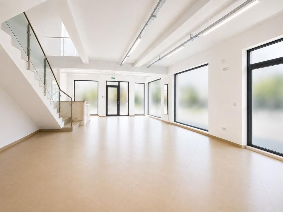 Spatiu comercial de inchiriat in Oradea,vad comercial , zona Episcopia – fotografia 2 din 6