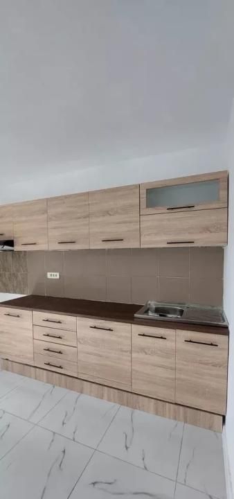 3 Camere de inchiriat | Rahova | Centrala proprie | x2 Bai – fotografia 1 din 8