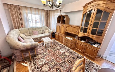 APARTAMENT 3 CAMERE DECOMANDAT I 81 MP I CENTRU I 2 BALCOANE I