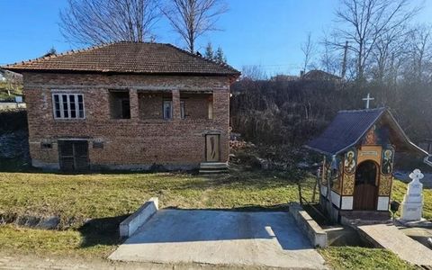 Casă 3 camere în Livezeni – Stâlpeni | 88 mp utili, teren 300 mp, zonă liniștită