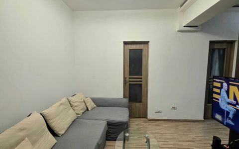 KM 4-5- LIDL, apartament cu modificari interioare