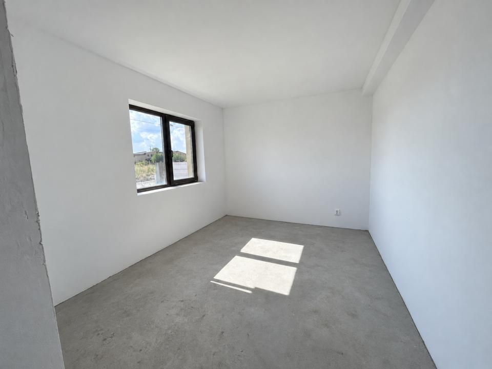 Vila individuala cu 4 camere si teren de 400 mp – Domnesti, zona Teghes – fotografia 8 din 28